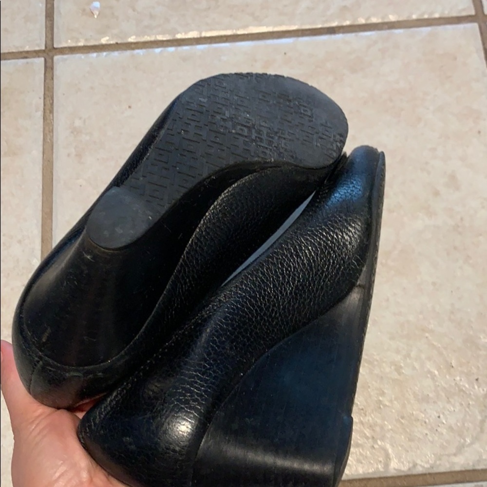 Shoes - Picture 2 of 2